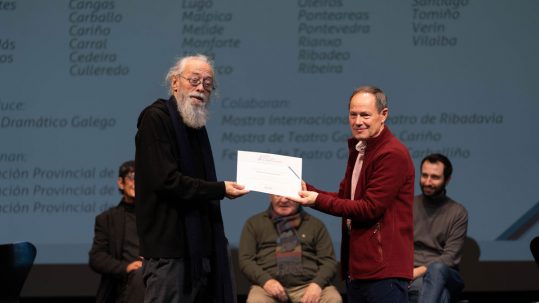 Concello asina un convenio coa Fundación Manuel María para difundir a obra do poeta galego